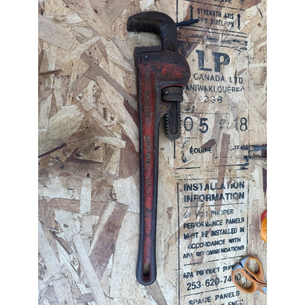 Vintage Ridgid 18 Heavy Duty Pipe Wrench Red Cast Iron Adjustable Tool USA